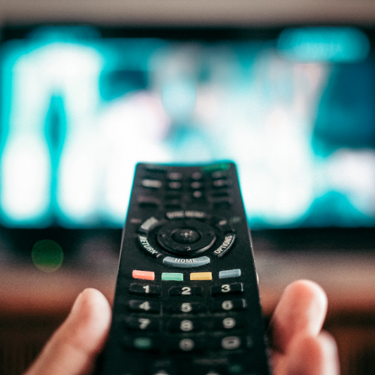 Top 7 Iconic TV Theme Tunes Throughout History!