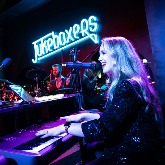 Spotlight Focus: Jukeboxers, The Duelling Piano Bar, Birmingham