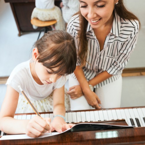The Best Ways To Learn Piano: Recommended Apps, Books and Teaching Options