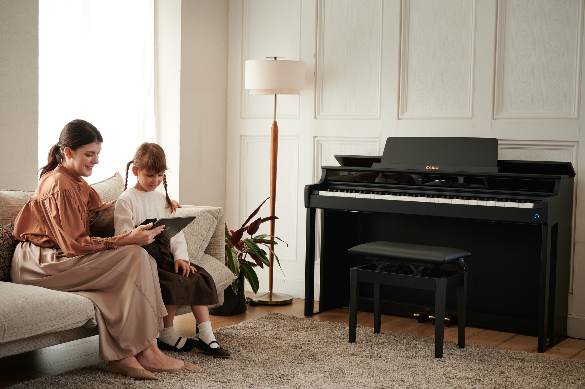 Casio Celviano AP550 Home Digital Piano with FREE Sennheiser HP-560 Headphones worth £179