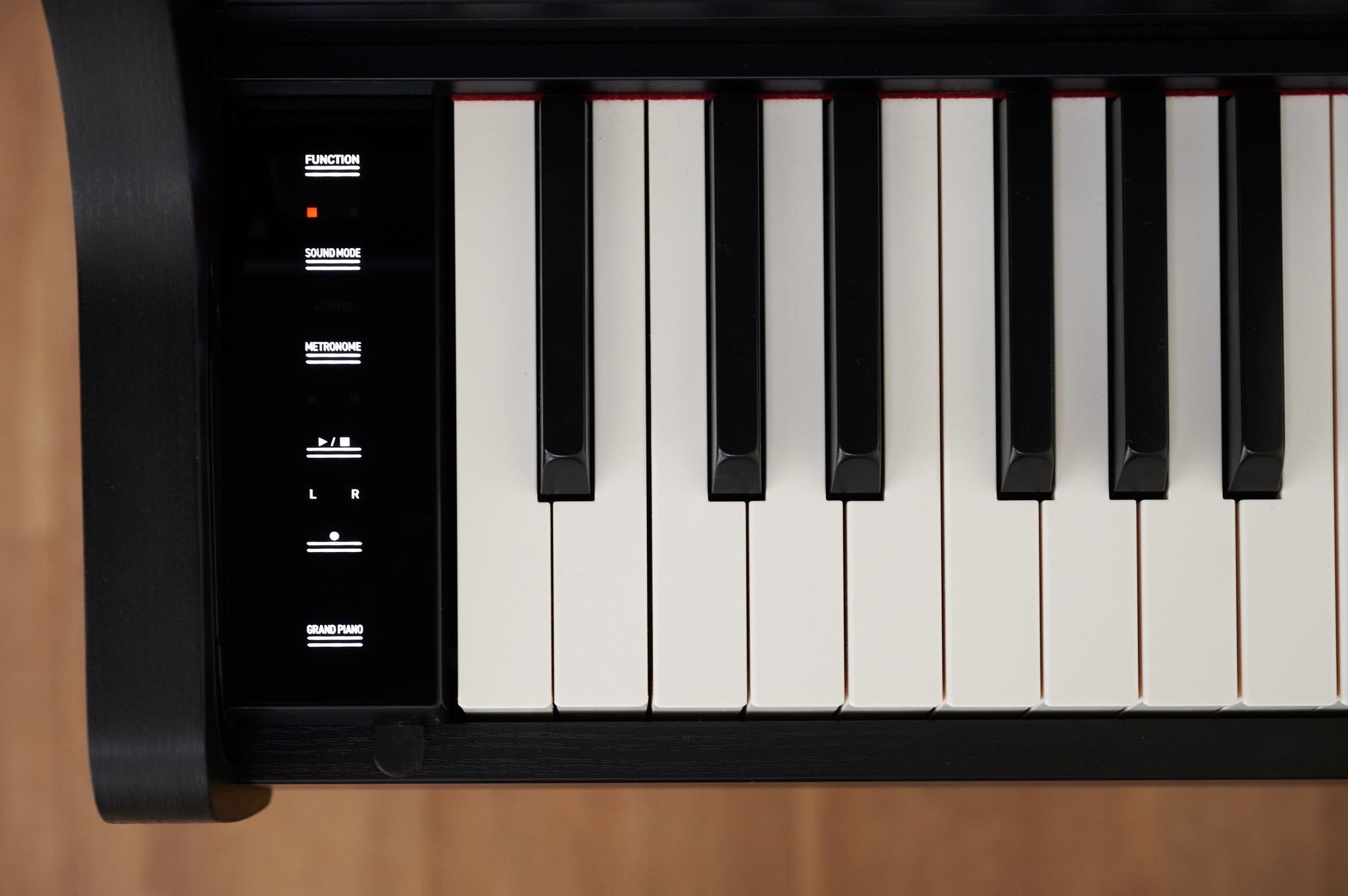 Casio Celviano AP550 Home Digital Piano with FREE Sennheiser HP-560 Headphones worth £179