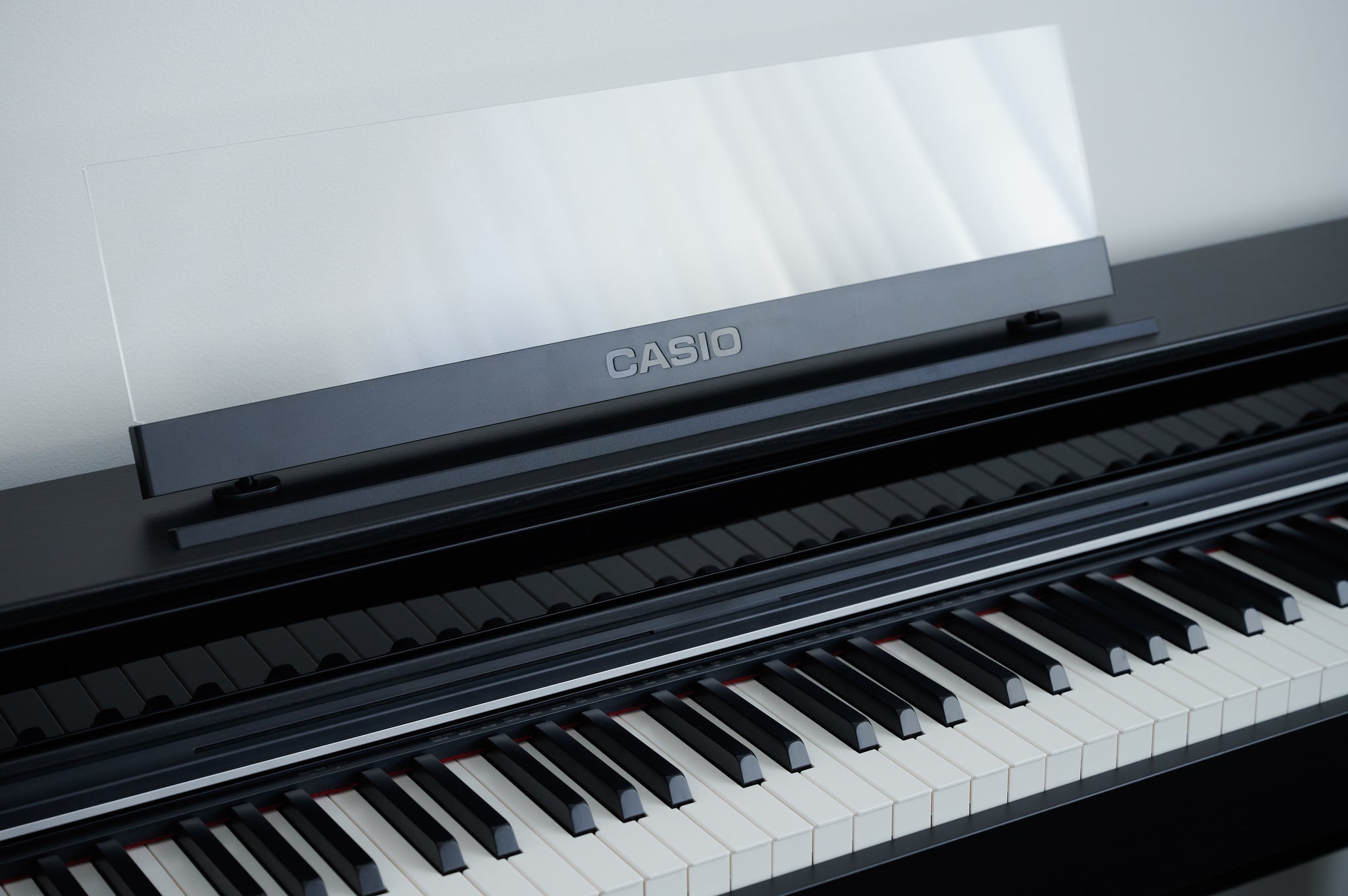 Casio Celviano APS450 Home Digital Piano with FREE Sennheiser HP-560 Headphones worth £179