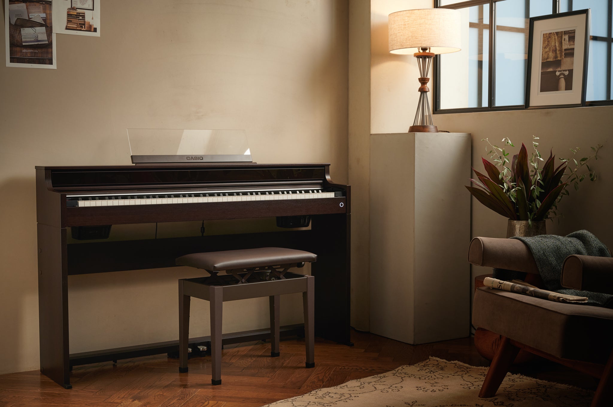 Casio Celviano APS450 Home Digital Piano with FREE Sennheiser HP-560 Headphones worth £179