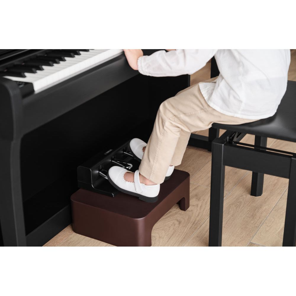 Yamaha CLP845B Satin Black Clavinova Digital Piano