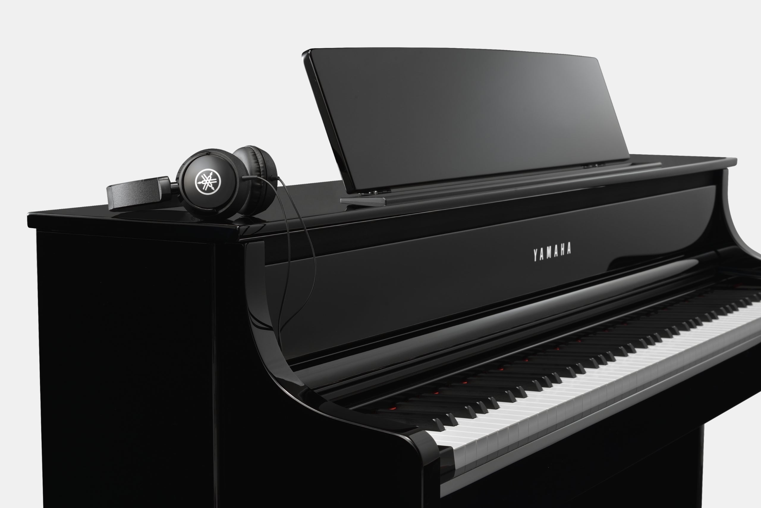 Yamaha CLP875 Clavinova Digital Piano