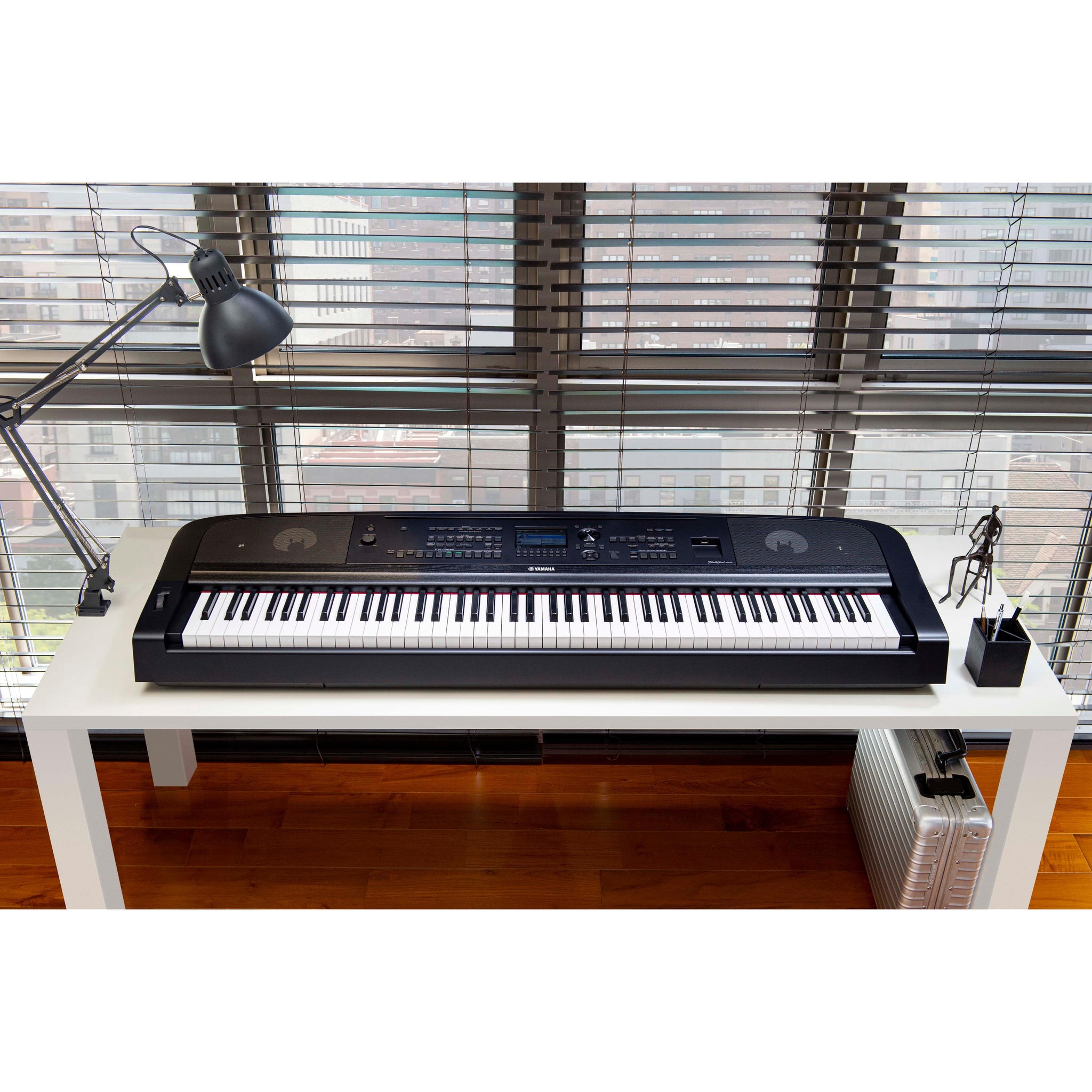 Yamaha DGX670 Portable Grand Keyboard