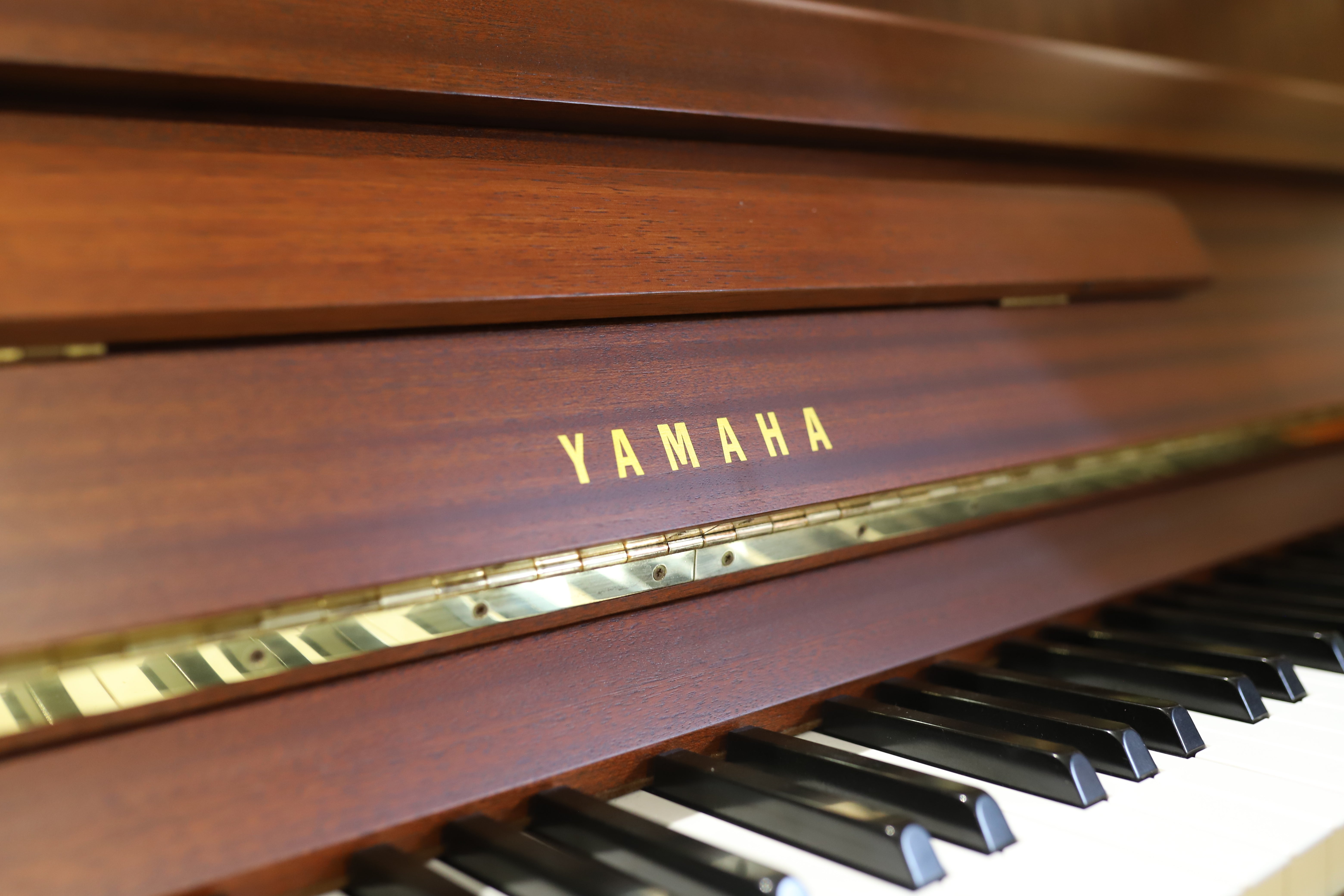 Yamaha M5J Secondhand Upright Piano (D3425553)