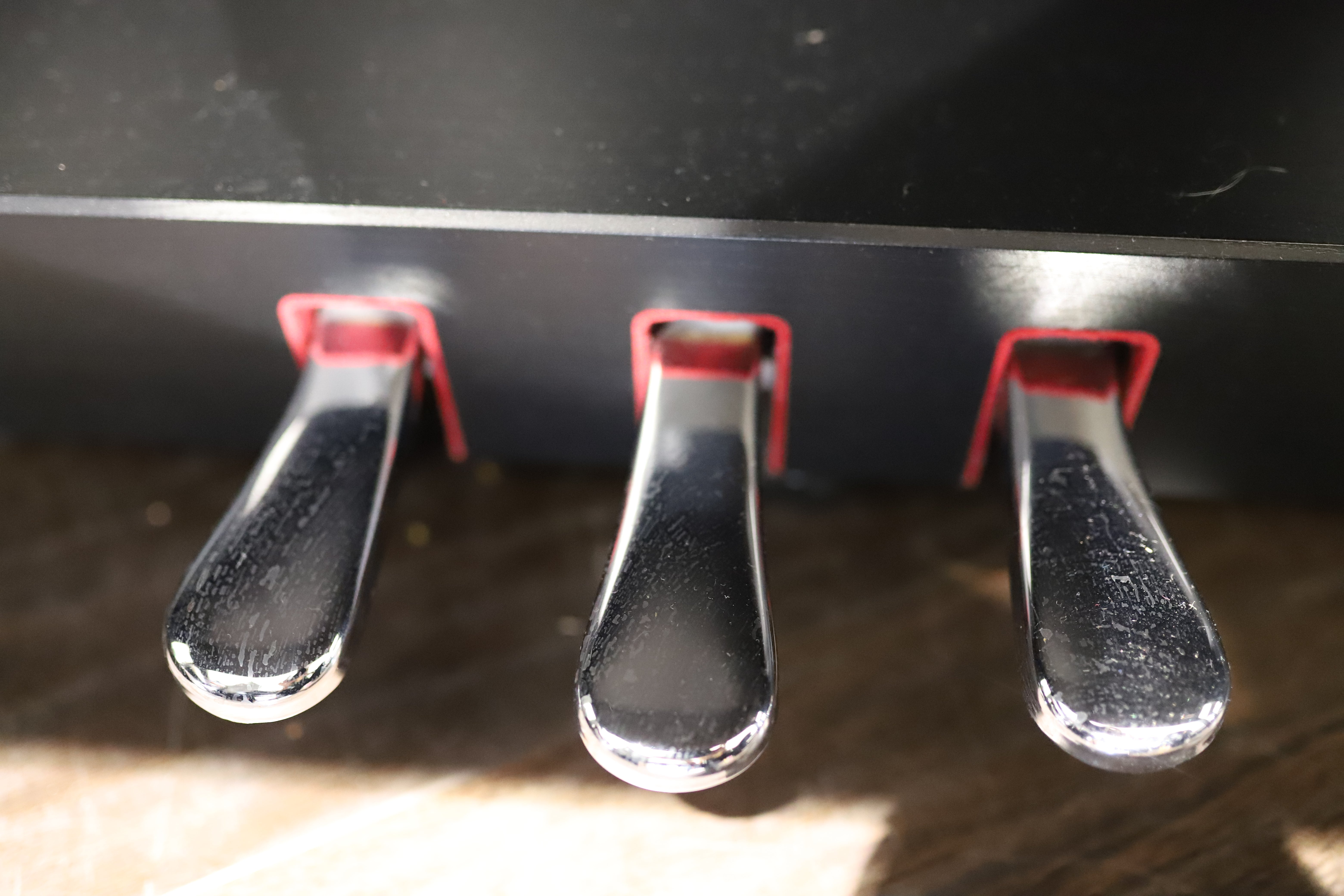 Yamaha CLP575 Satin Black Digital Piano (Secondhand)