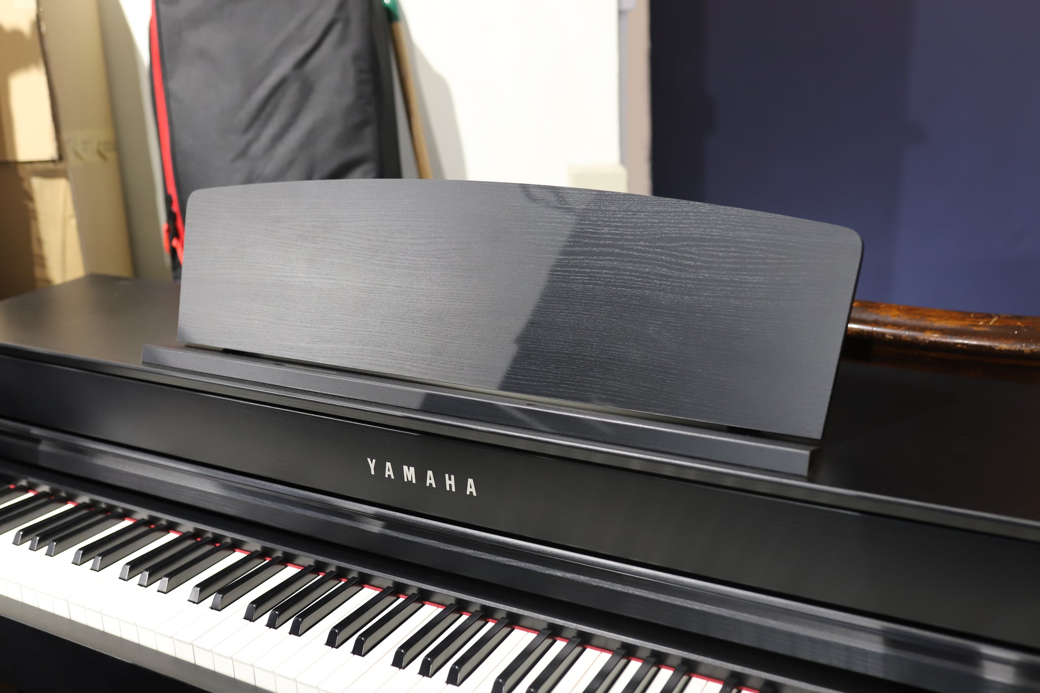 Yamaha CLP575 Satin Black Digital Piano (Secondhand)