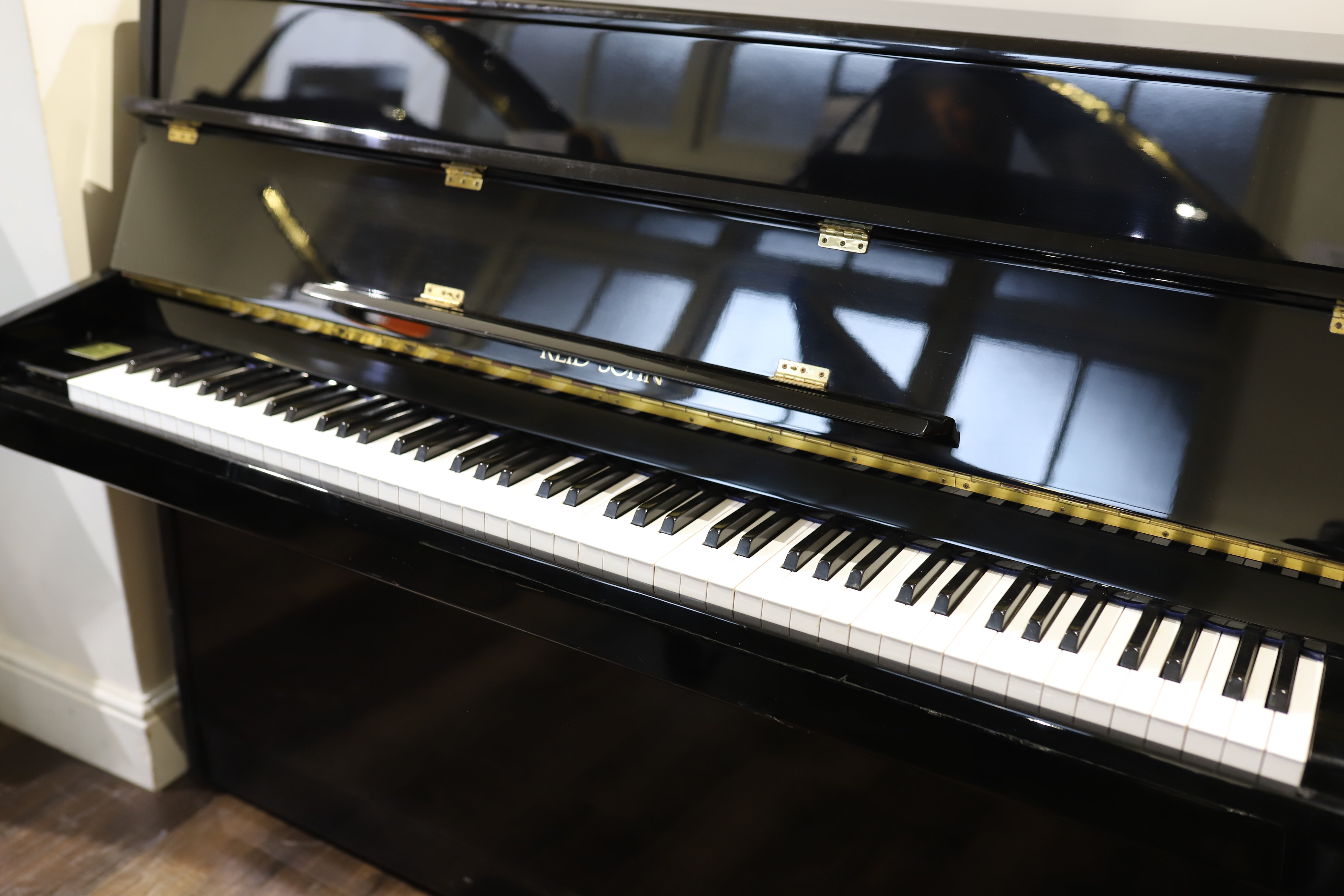 Reid Sohn S108S Secondhand Upright Piano