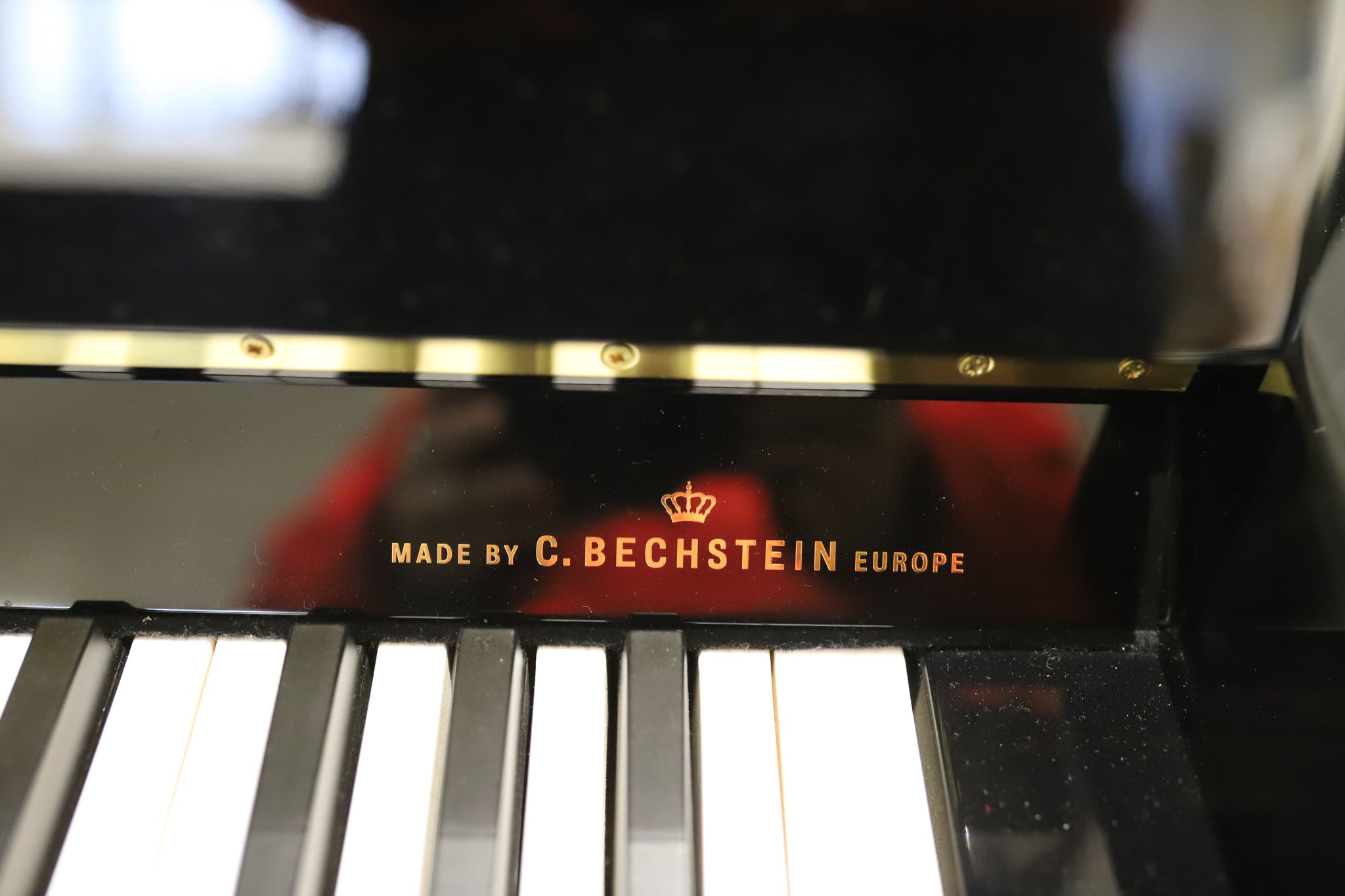 W.Hoffmann Vision V112 Polished Black Upright Piano (Second Hand)