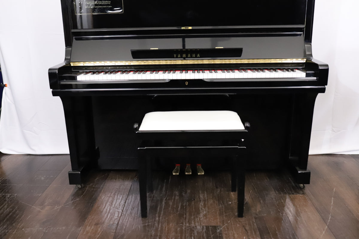 Yamaha U3A Reconditioned Secondhand Professional Upright Piano (4264193), Polished Black