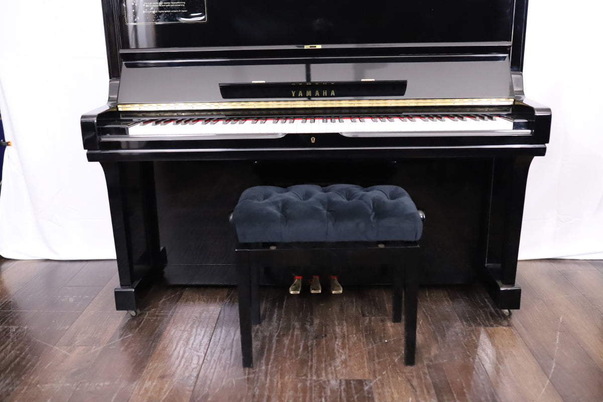 Yamaha U3A Reconditioned Secondhand Professional Upright Piano (4264193), Polished Black