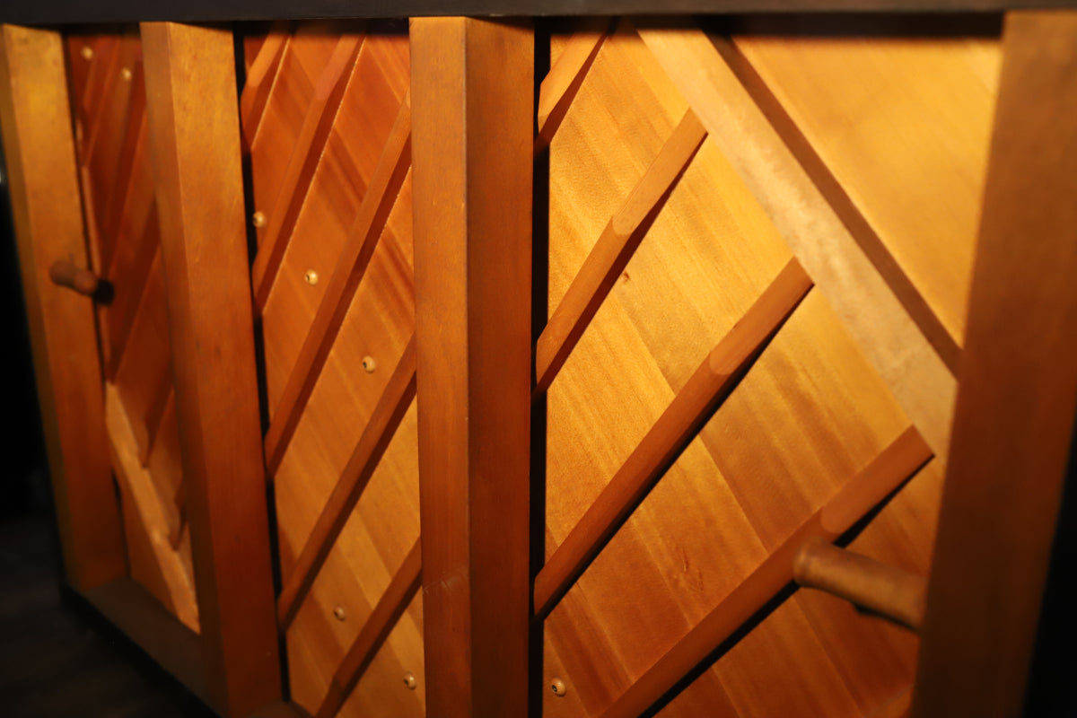 Yamaha U1H Secondhand Upright Piano (1969812), Polished Black