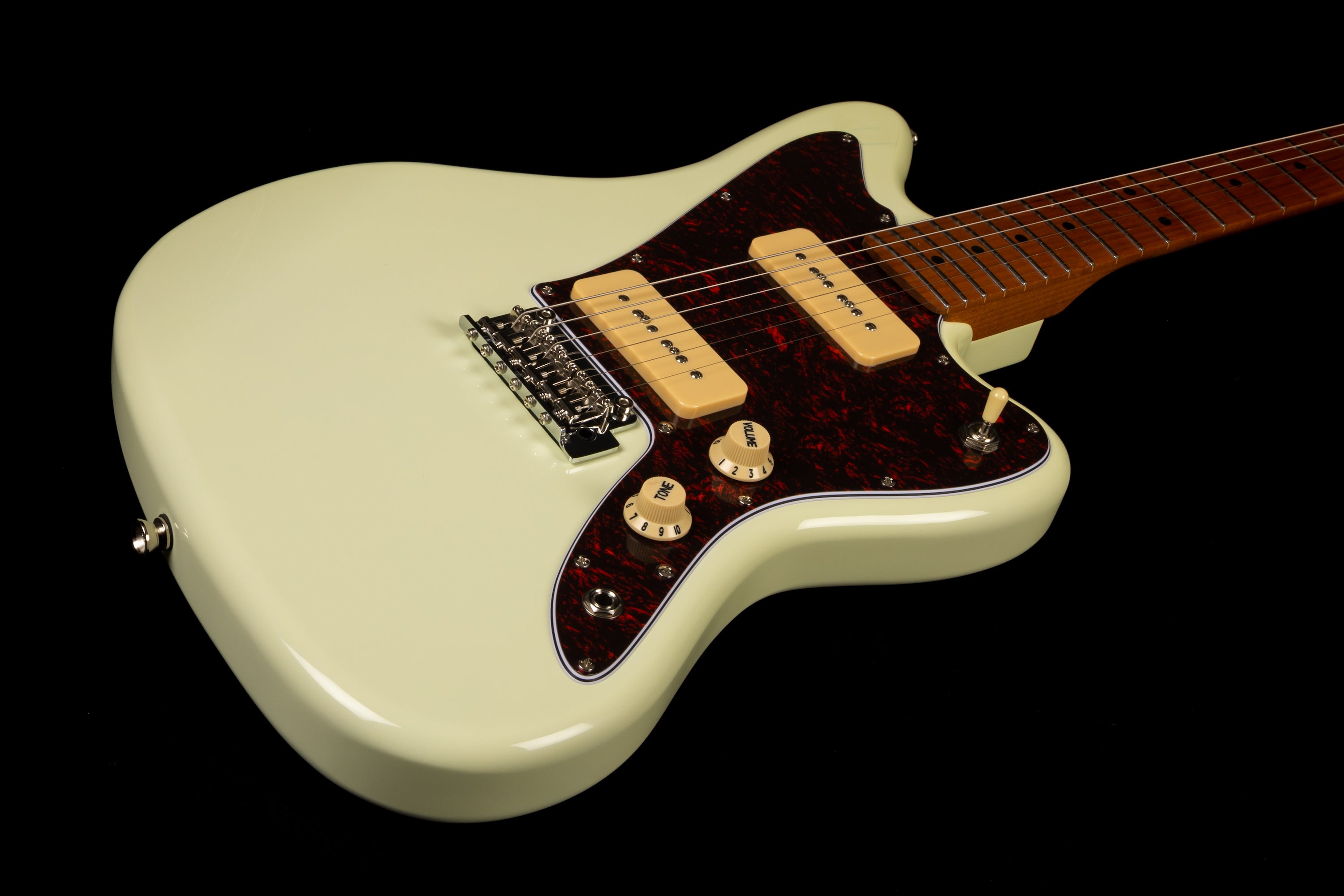 Jet JJ300 Electric Guitar, White (P90)