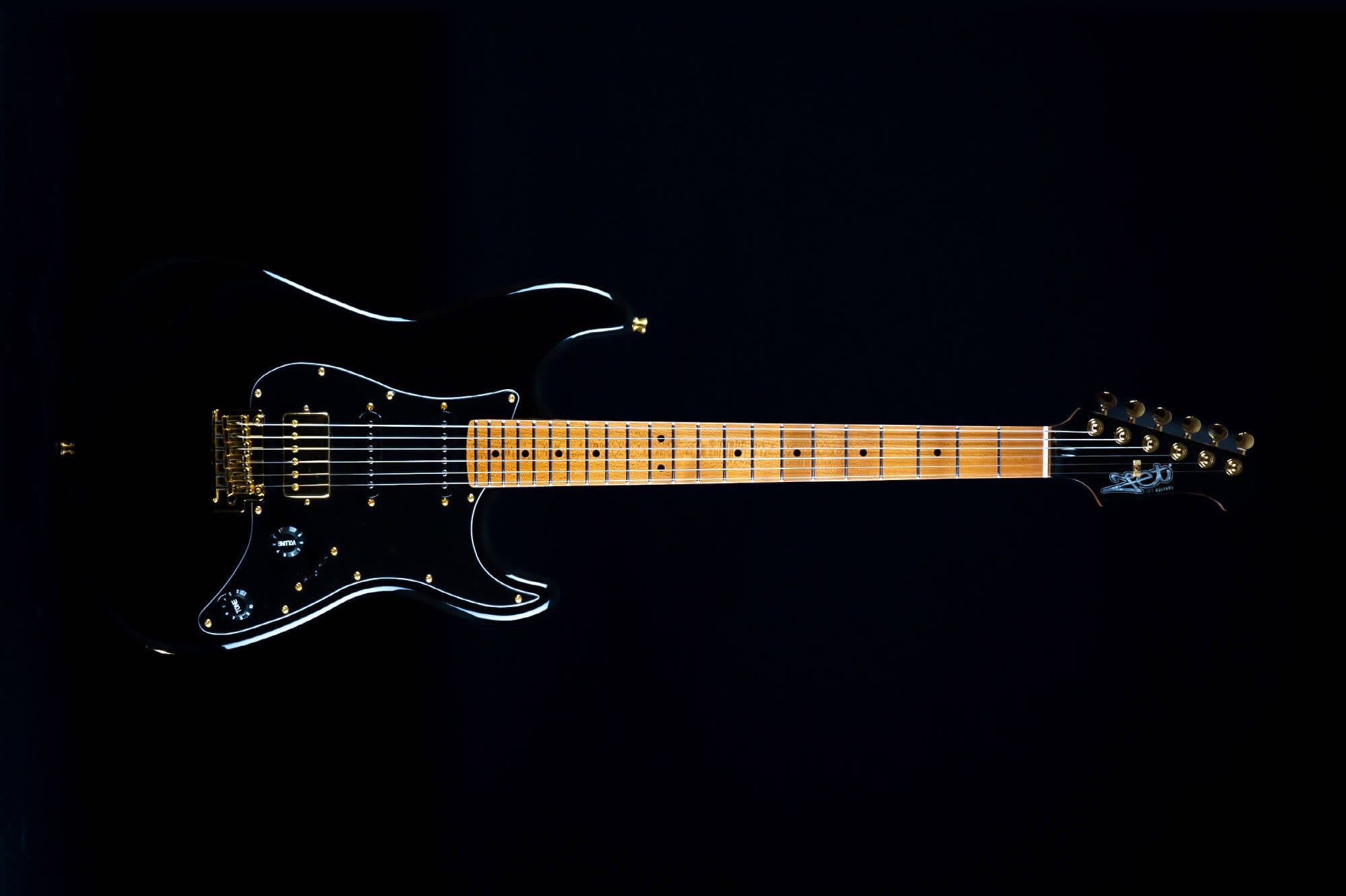 Jet JS400 Electric Guitar, Black with Gold Hardware