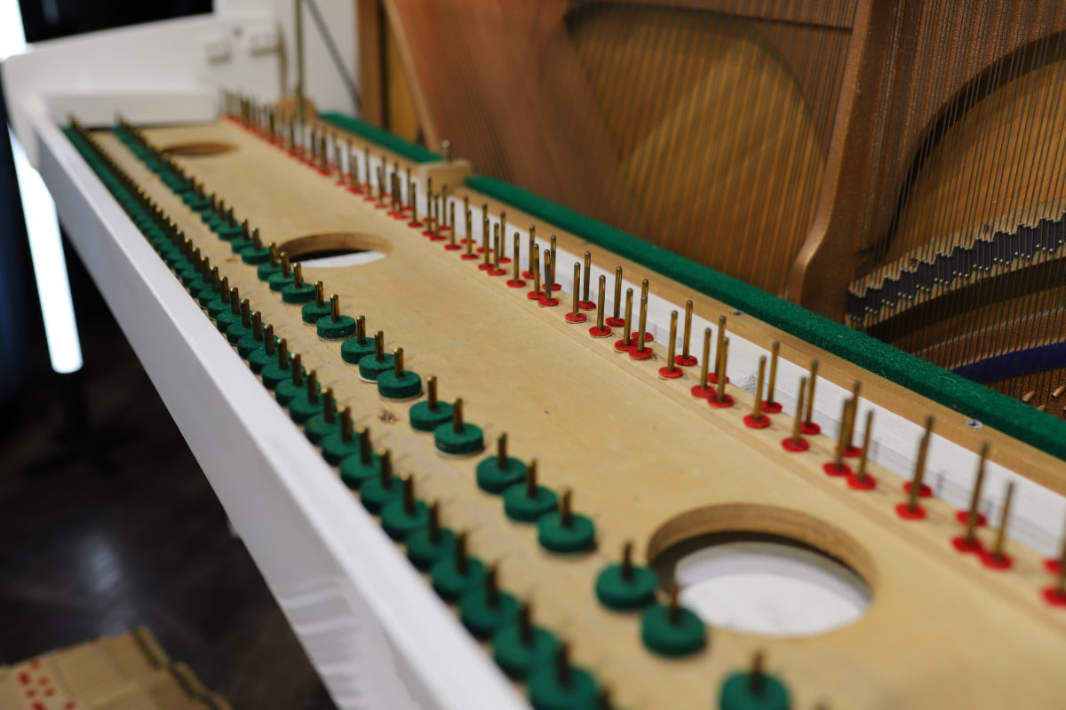 Kawai CE7N Secondhand Compact Upright Piano, Polished White