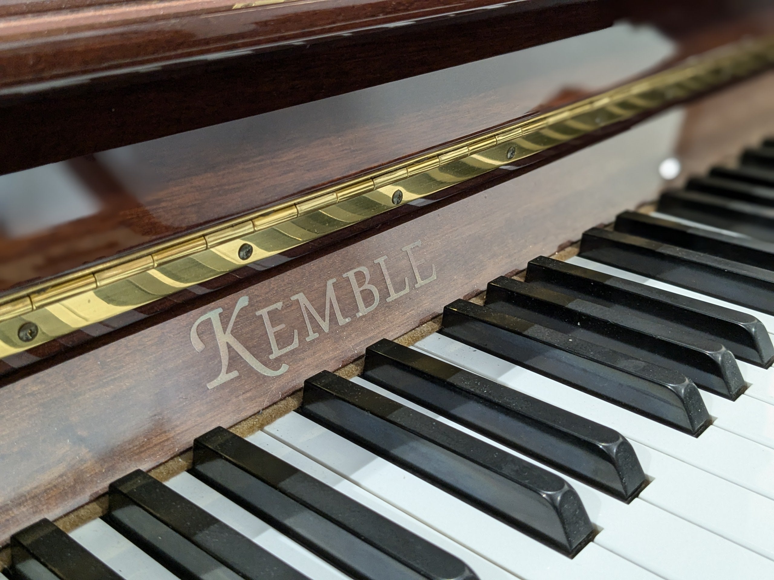 Kemble K121 CLM Upright Piano (Second Hand) 331427