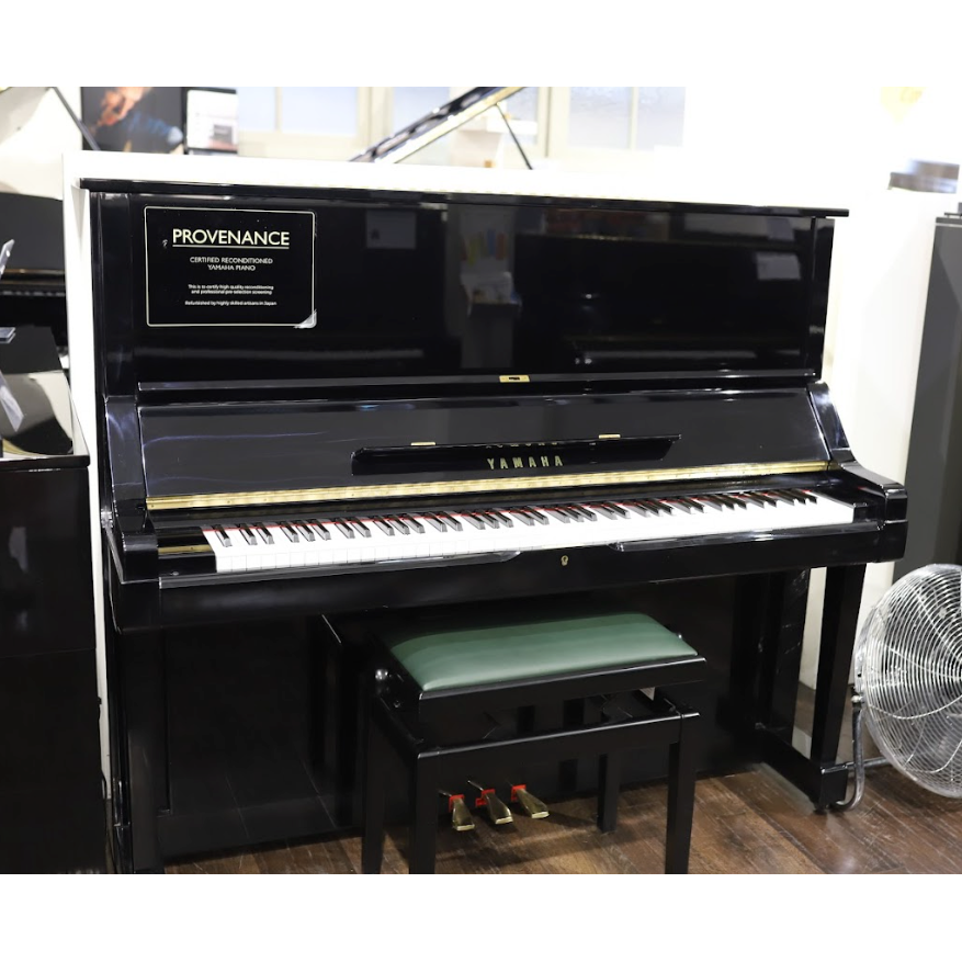 Yamaha UX3 Reconditioned Upright Piano Polished Black - 2570487