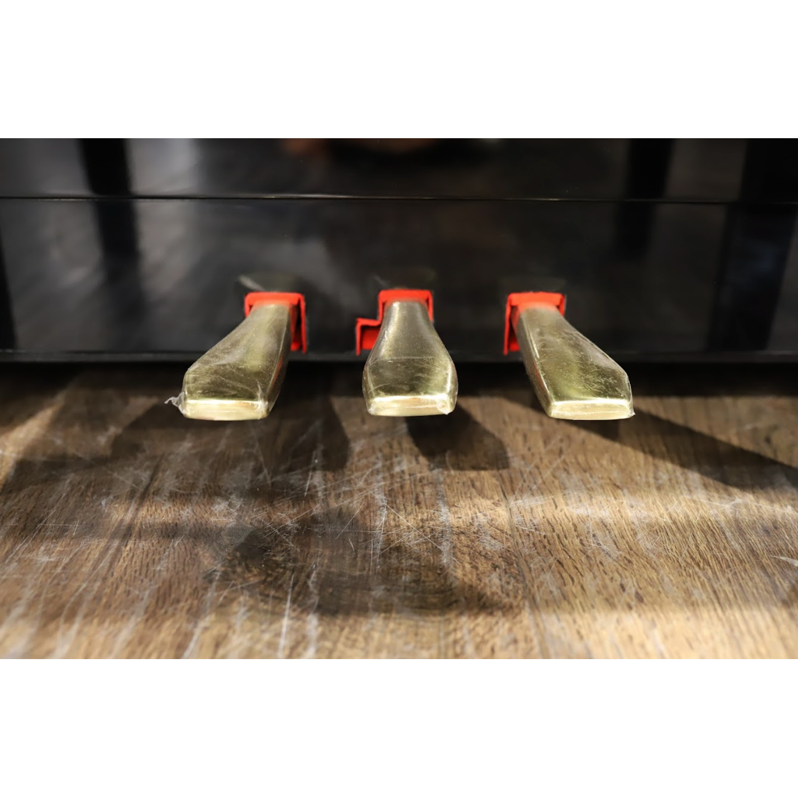 Yamaha UX3 Reconditioned Upright Piano Polished Black - 2570487