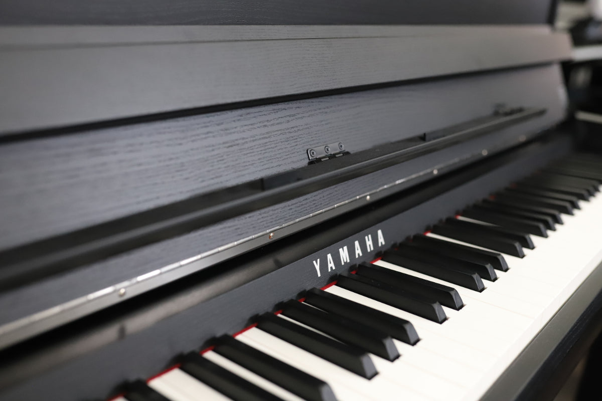 Yamaha CLP685 Premium Home Digital Piano (Secondhand), Satin Black