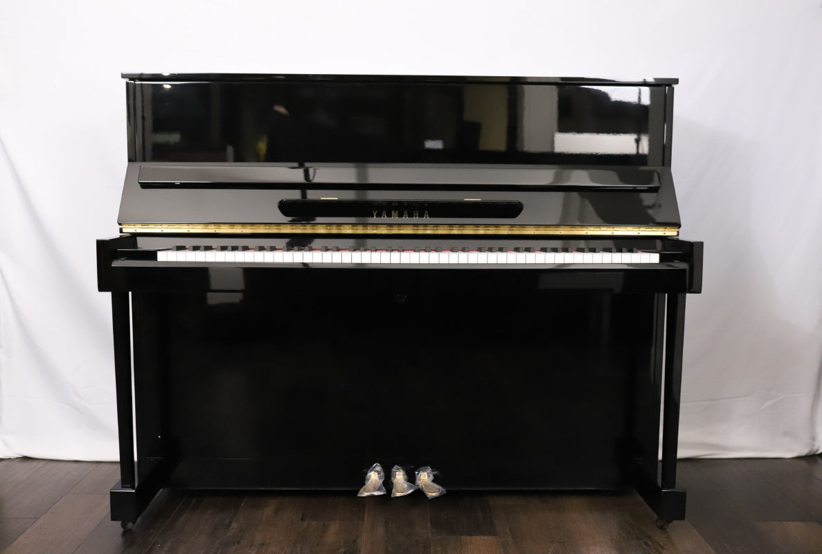 Yamaha YE121 Secondhand Upright Piano (H0136514)