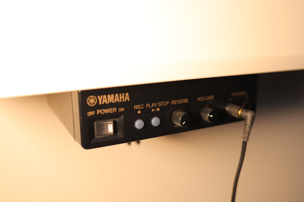 Yamaha B1 Secondhand Silent Upright Piano Polished, Polished White
