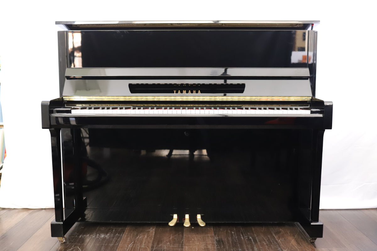 Yamaha B3 Upright Piano (Secondhand)
