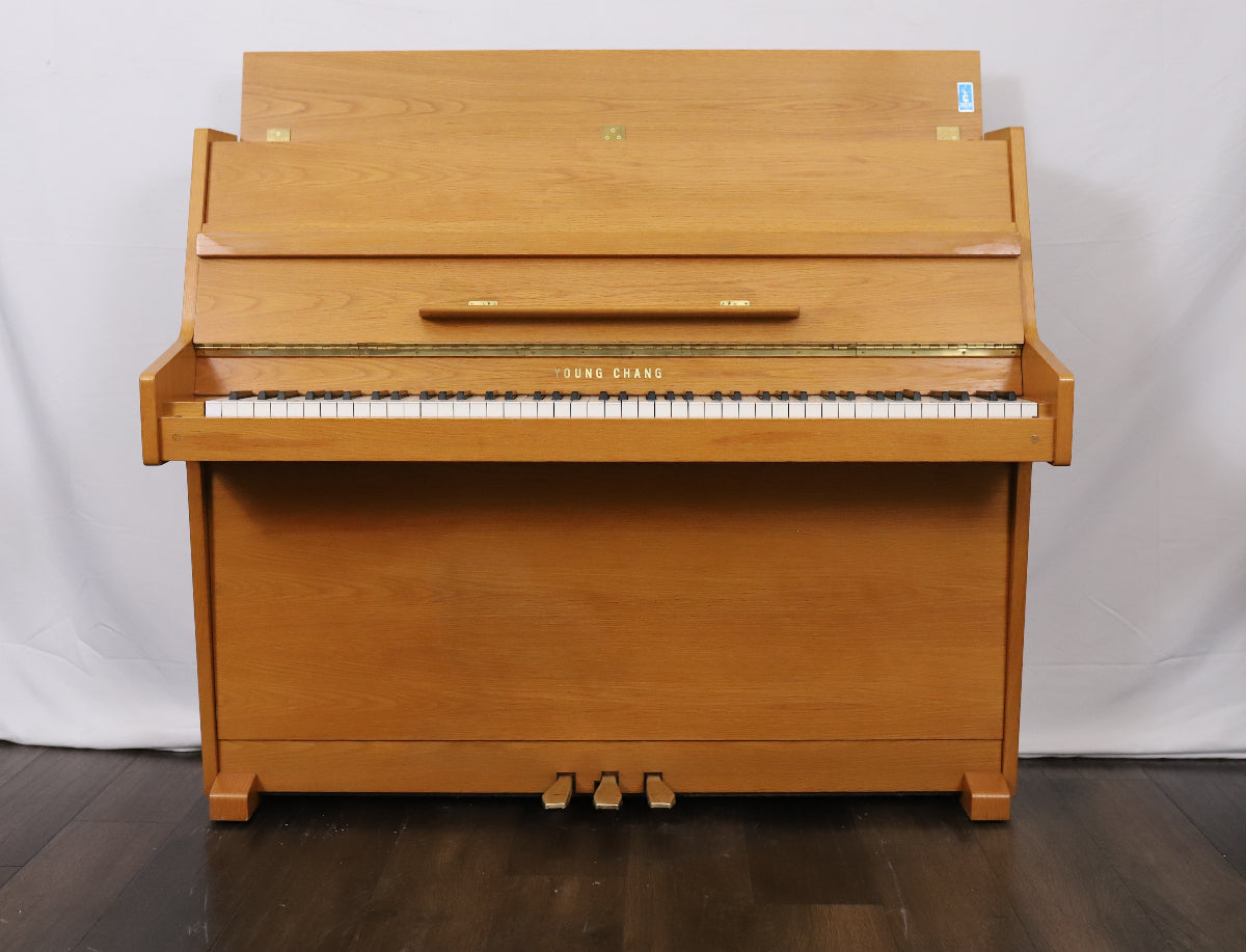 Young Chang Secondhand 85-Key Upright Piano, Light Oak