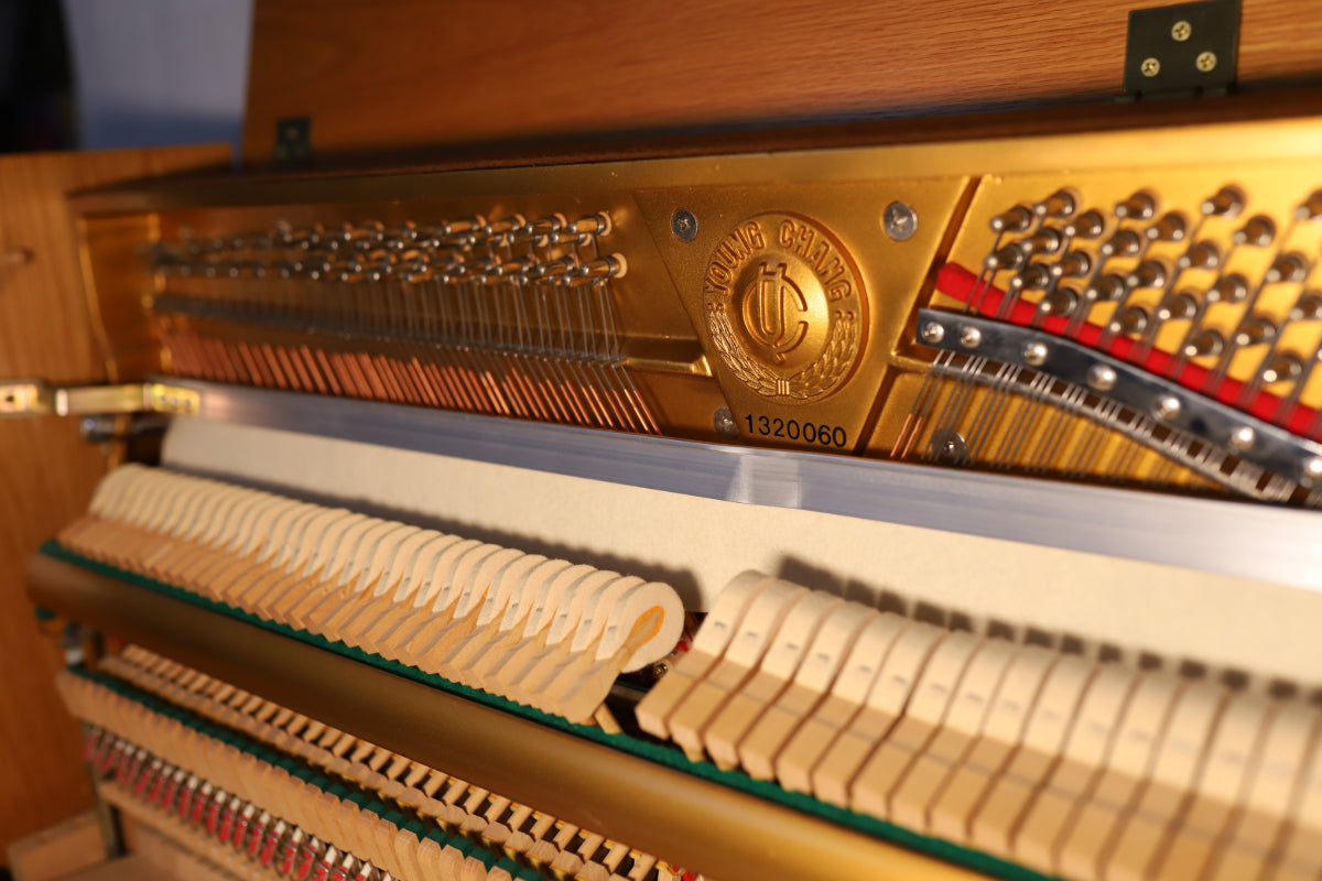 Young Chang Secondhand 85-Key Upright Piano, Light Oak