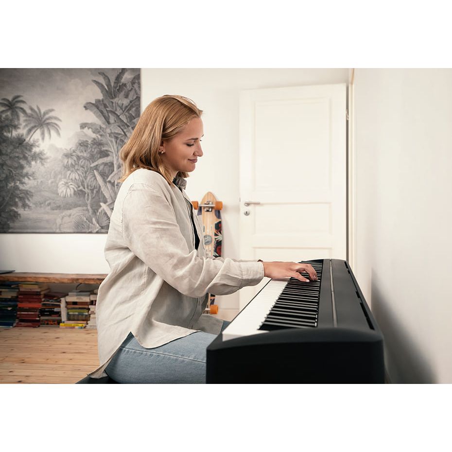 Kawai ES120B Black Portable Digital Piano